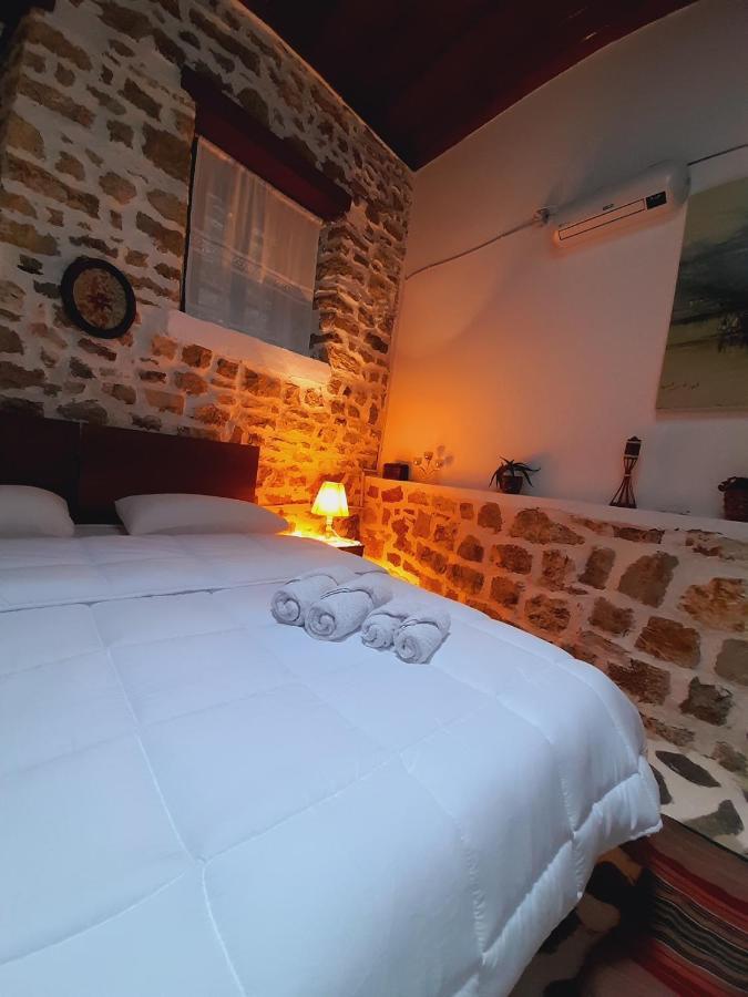 Gorica'S Bridge Hotel Berat Exterior photo