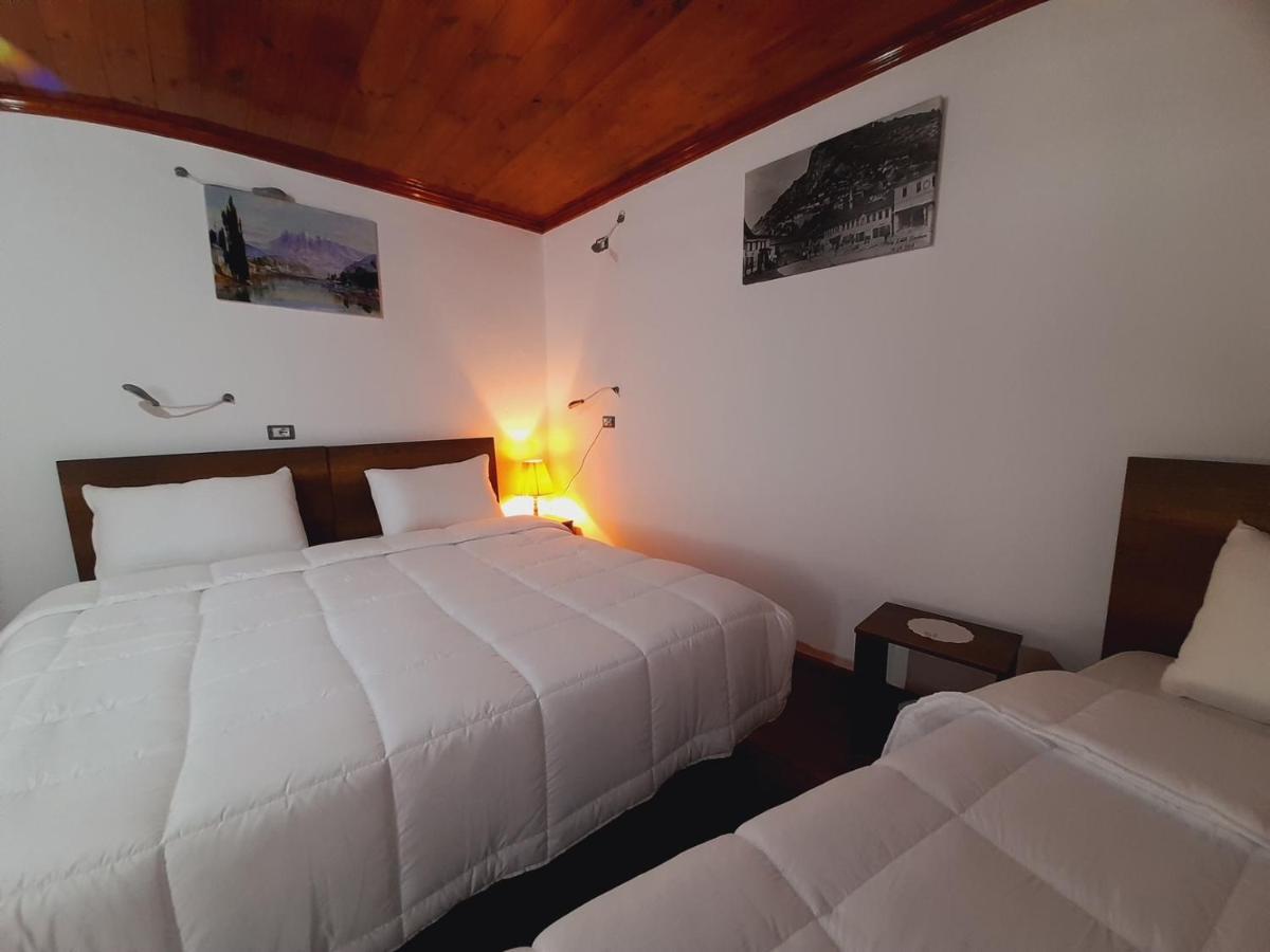 Gorica'S Bridge Hotel Berat Exterior photo